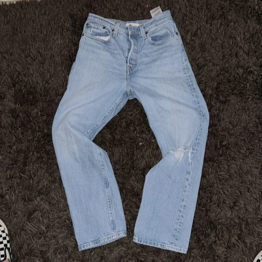 Levis universally flattering